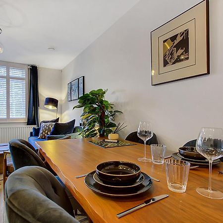 Stylish, Business Traveller Friendly Apartment, With Free Parking And Netflix Farnborough  Buitenkant foto